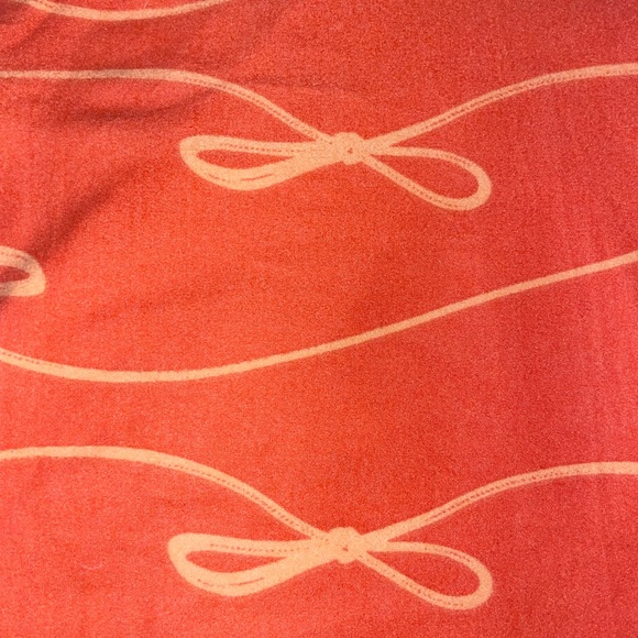 🎀RARE🎀 LuLaRoe Bow Leggings TALL & CURVY $50/Pair - Picture 2 of 4